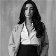 Laureata in giurisprudenza ed in continuo aggiornamento per il concorso in magistratura, impartisco lezioni di diritto civile.